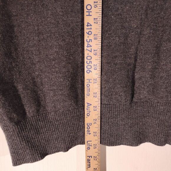 Banana Republic sweater mens L LArge gray 100% extra fine merino wool v-neck - Picture 5 of 7